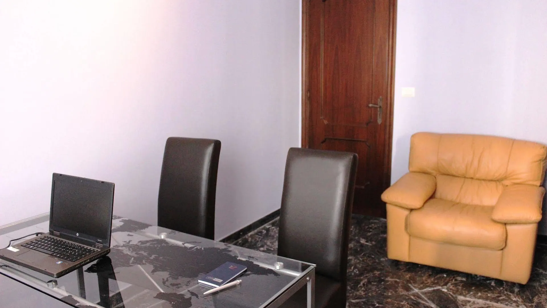فندق مبيت وإفطار ريبوسْتو B&B President Palace